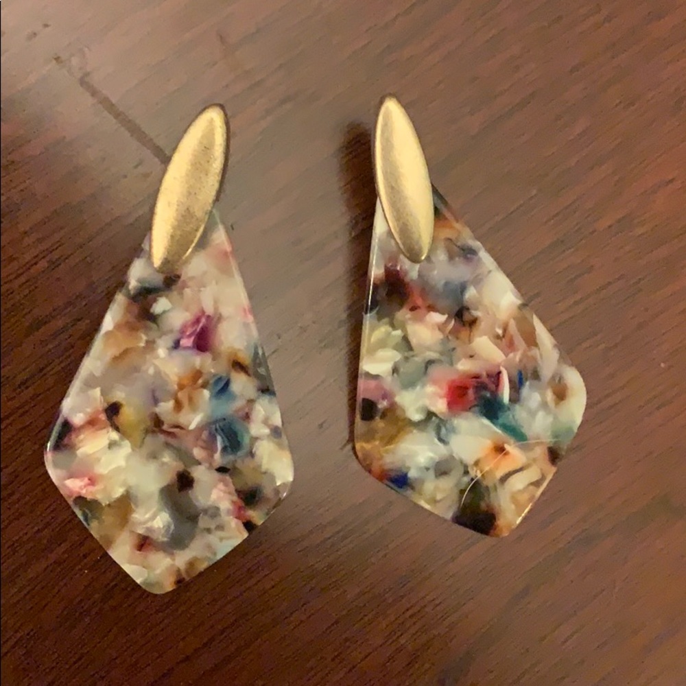 Artistic earrings